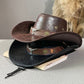 📢📢40% RABATT !!⏰Vintage-Cowboyhut mit breiter Krempe & Riemen – PU, verstellbar & einheitsgröße – Perfekt für Western-Look & Sommerfestivals 🌾